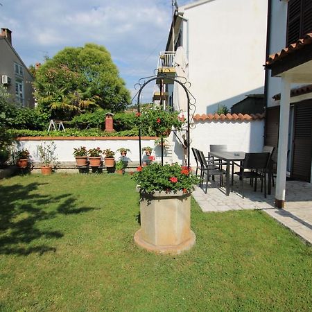 Apartment Sunny Garden Пореч Экстерьер фото